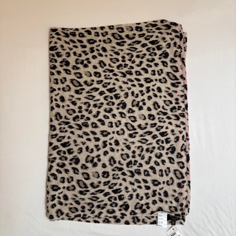 Cashmere Charter Club Luxury Leopard Print Oversize Scarf New Cheetah Winter